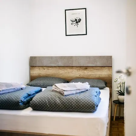 Wanda Apartment *